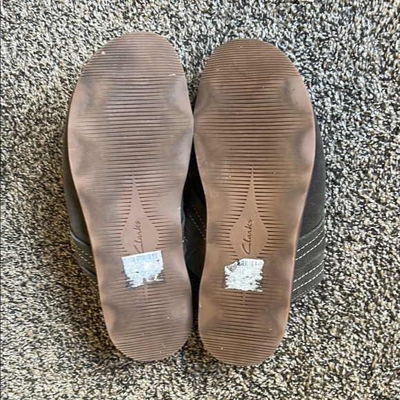 Clarks Green Mules with Suede Finish - Picture 5 of 5